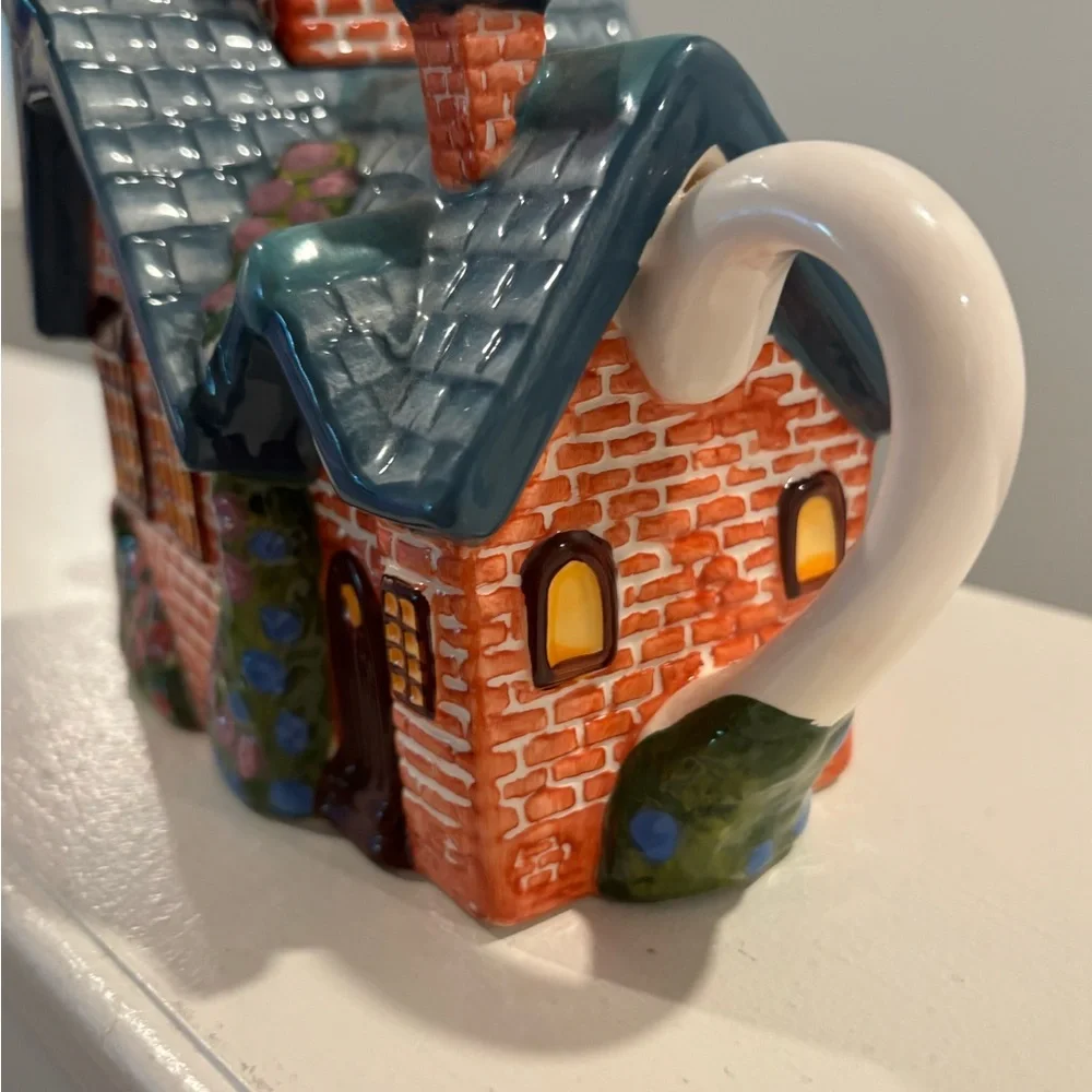 Charming Cottage Teapot Thomas Kinkade - Picture 5 of 7